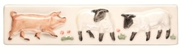 A La Ferme Piglet and Lamb Border 200 x 50